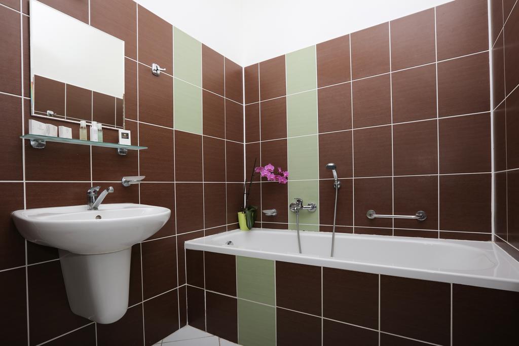 Hotel Zamecek Poděbrady エクステリア 写真